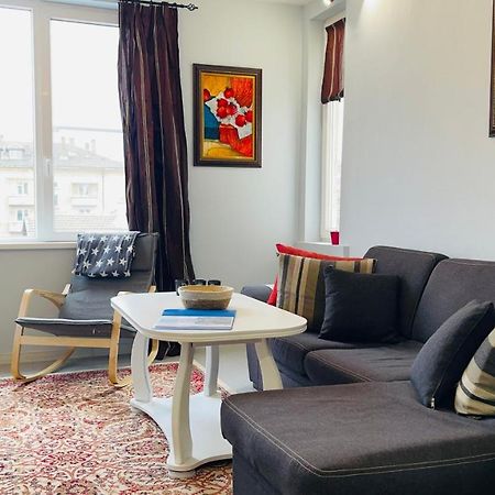 Cozy Spot By The Lions' Bridge Apartment Sofia Bagian luar foto