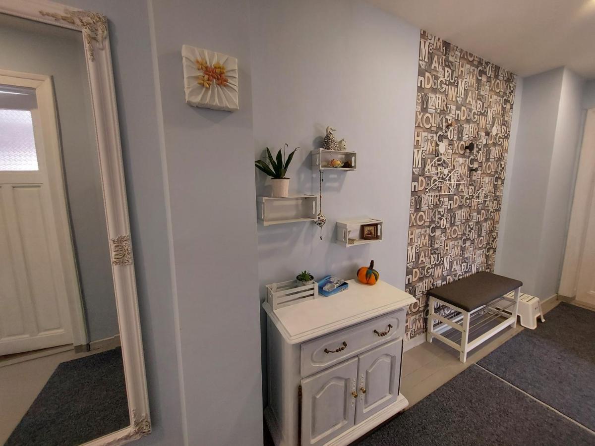 Cozy Spot By The Lions' Bridge Apartment Sofia Bagian luar foto