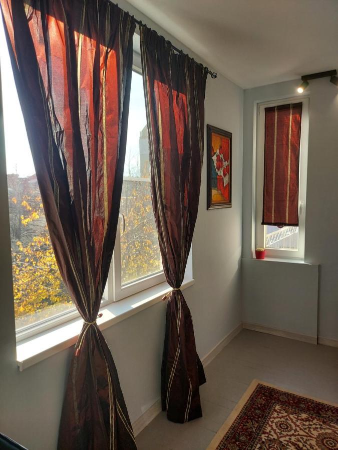 Cozy Spot By The Lions' Bridge Apartment Sofia Bagian luar foto