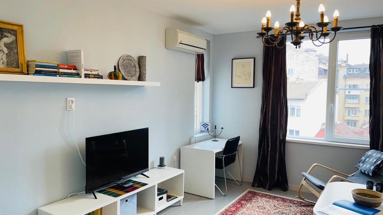 Cozy Spot By The Lions' Bridge Apartment Sofia Bagian luar foto